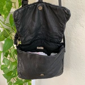 Roxy Bags - ROXY BLACK CROSS BODY BAG Roxy Bags - ROXY BLACK CROSS BODY BAG